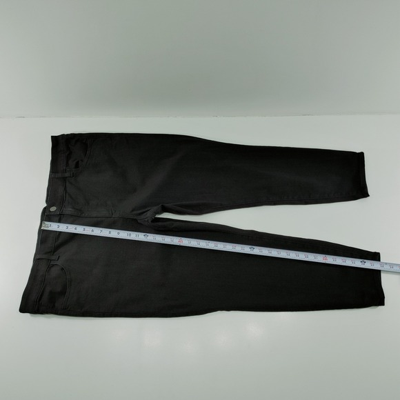 American Eagle Outfitters Black High Waisted Jeans Womens Size 22 Short - Picture 5 of 10